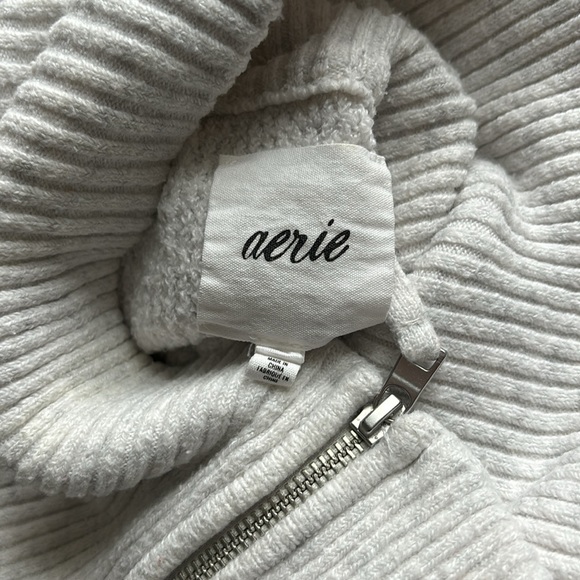 Aerie Heather Light Grey Quarter Zip - Picture 3 of 3
